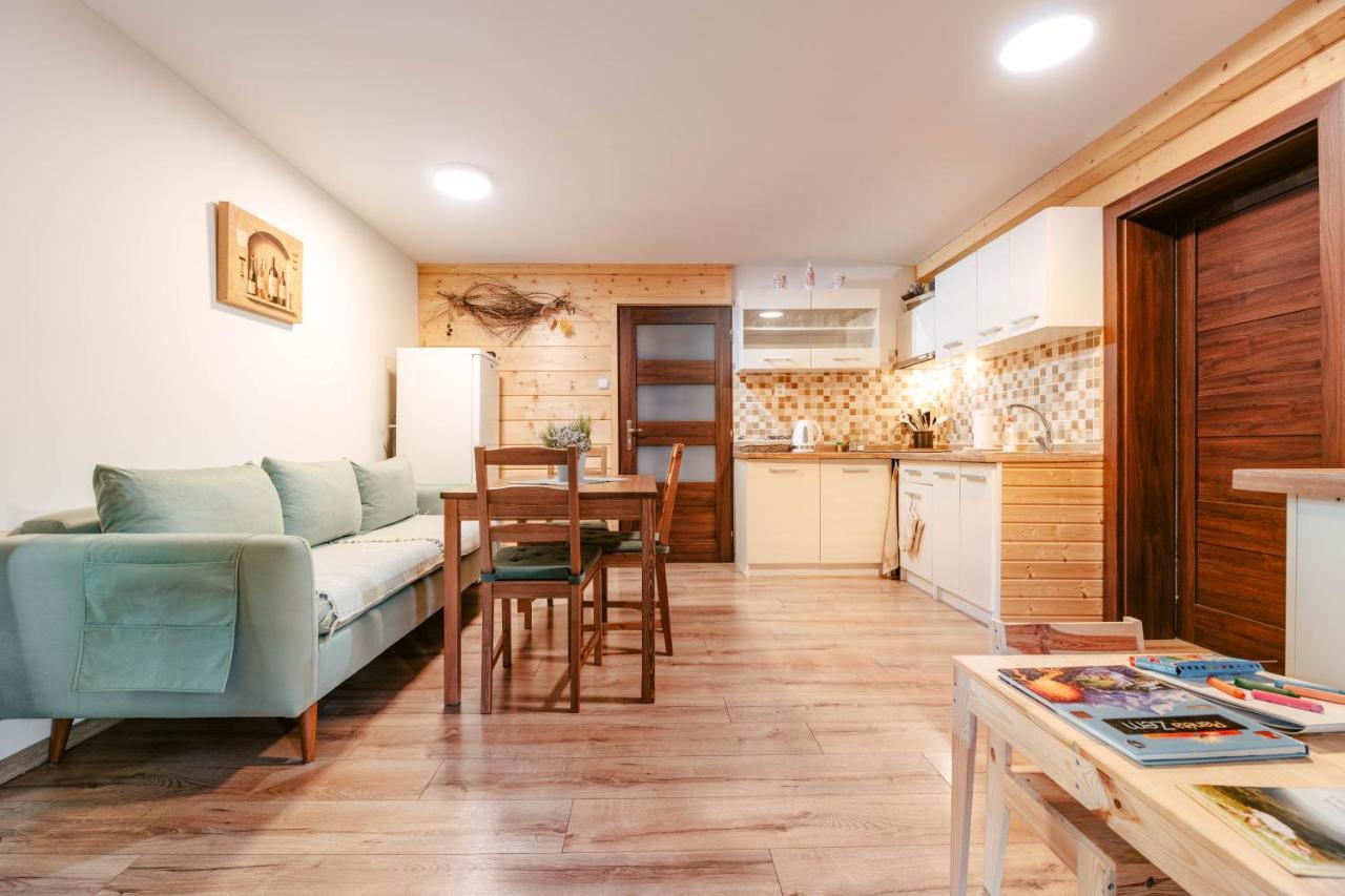 Trenčianske Teplice Apartman Florian מראה חיצוני תמונה