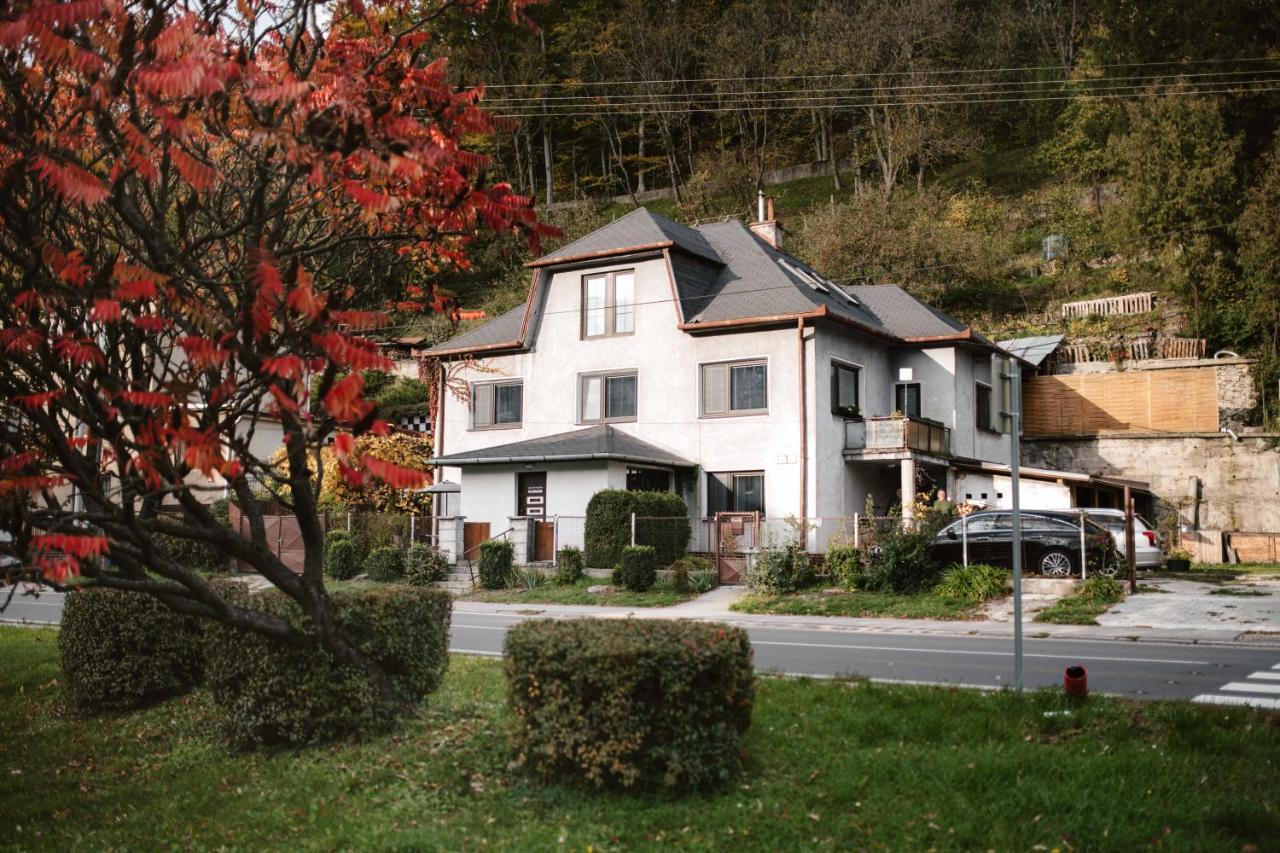 Trenčianske Teplice Apartman Florian מראה חיצוני תמונה